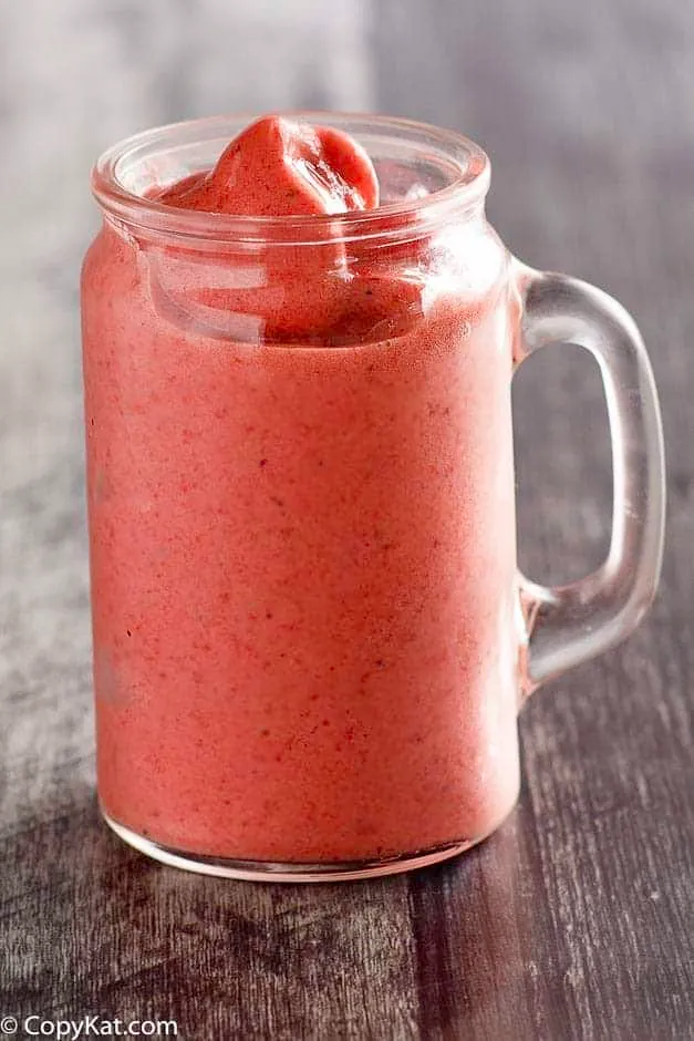 McDonald's Strawberry Banana Smoothie (Copycat)