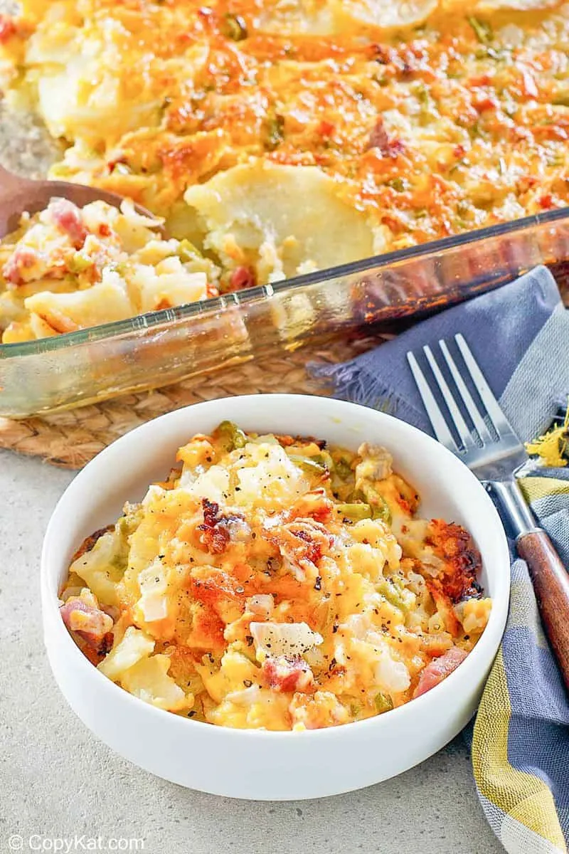Cheesy Scalloped Potatoes and Ham Casserole
